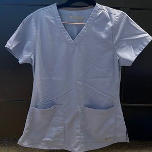 Grey’s anatomy ceil light blue scrub top